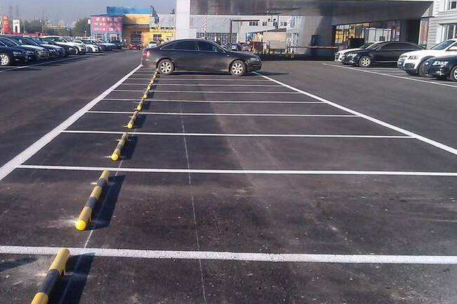 停车场车位划线